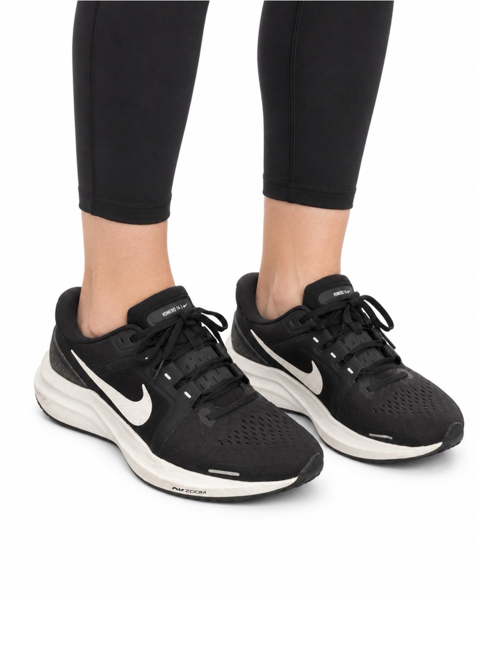Size 8 Nike Women’s Air Zoom Vomero 16 Black White Running Shoes Sneakers